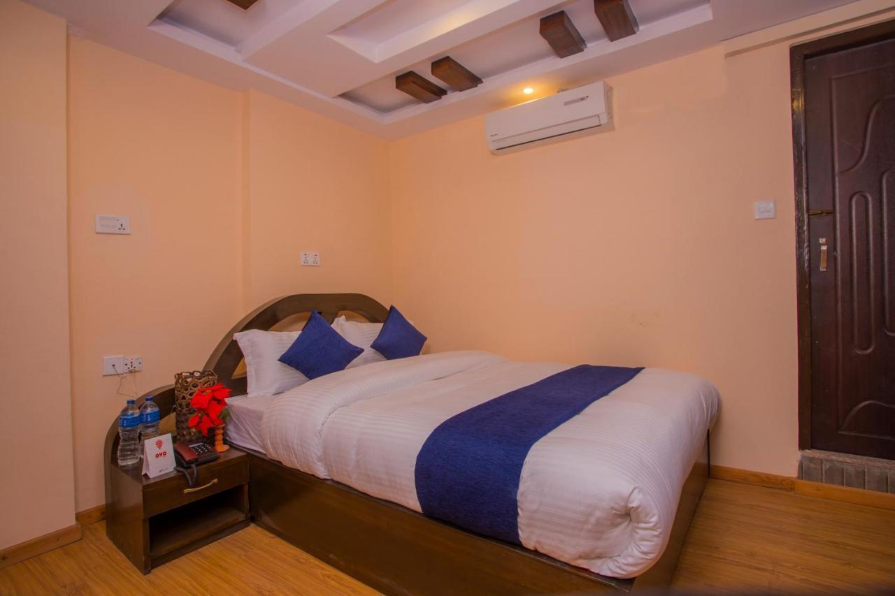 Oyo Hotel Antique Kutty Kathmandu Exterior photo