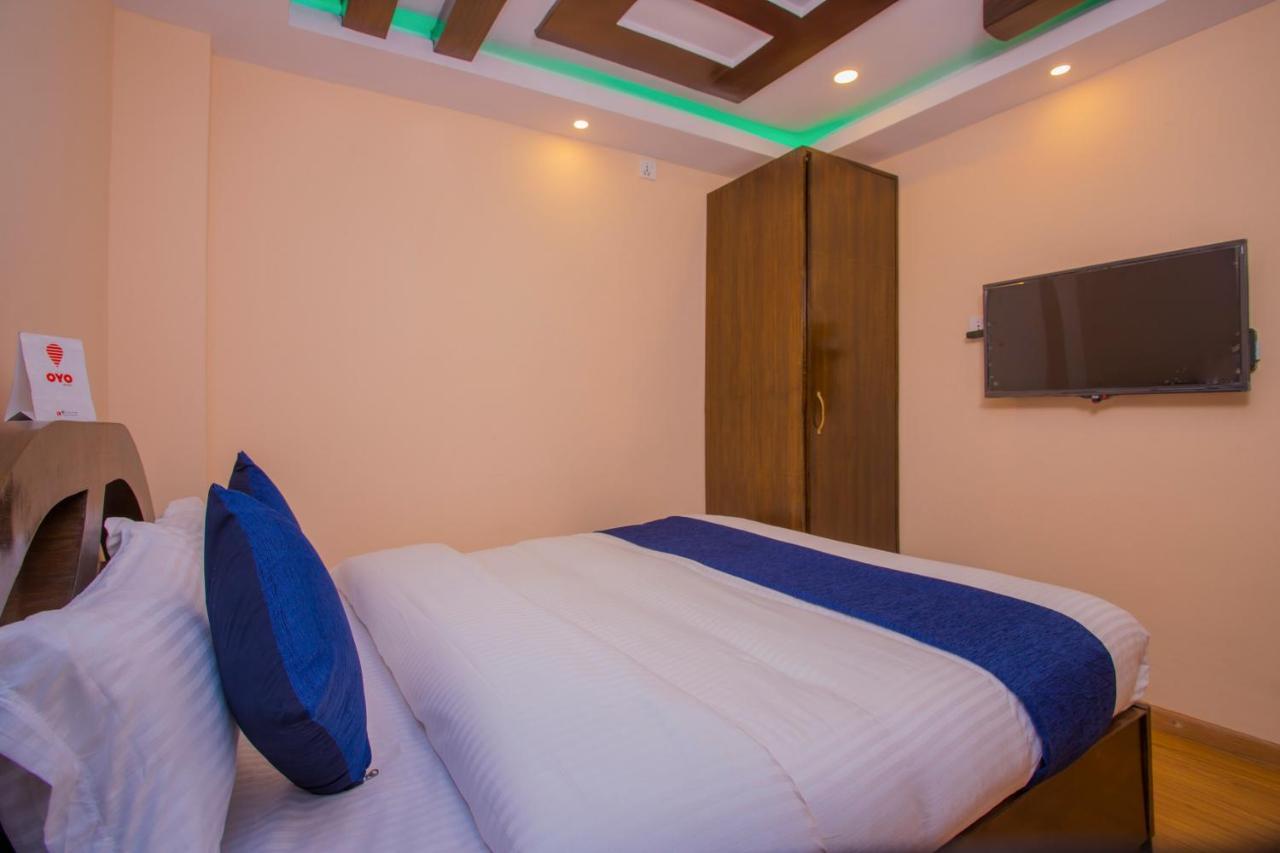 Oyo Hotel Antique Kutty Kathmandu Exterior photo